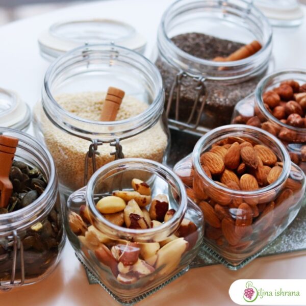 Semenke i orašasti plodovi – naručite onlajn