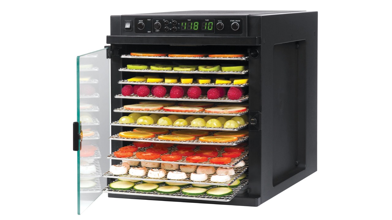 Na dehidratoru 'Sedona Supreme' dobijate mogućnost dvofaznog sušenja hrane na 2 različite temperature. Naručite vaš dehidrator lagano i bezbedno na sajtu 'Biljna ishrana'.