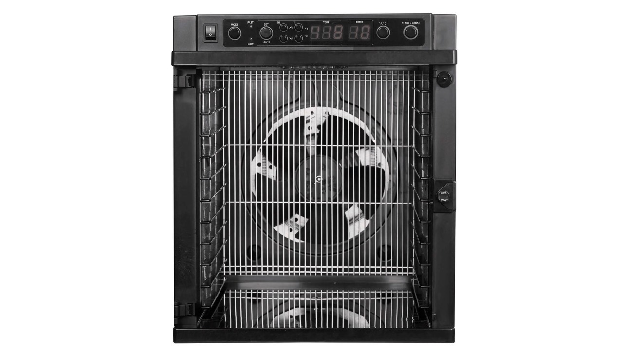 Na dehidratoru 'Sedona Supreme' dobijate moćan centralni ventilator za sušenje namirnica. Naručite vaš dehidrator lagano i bezbedno na sajtu 'Biljna ishrana'.